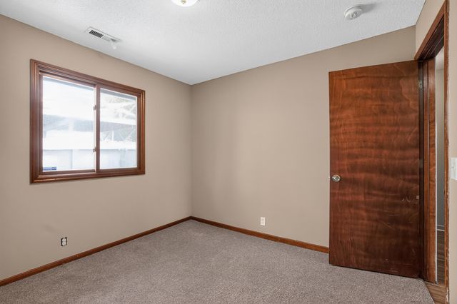 2819 S 9TH Street, Council Bluffs, IA 51501