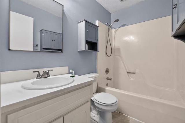 2819 S 9TH Street, Council Bluffs, IA 51501
