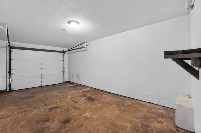 2819 S 9TH Street, Council Bluffs, IA 51501