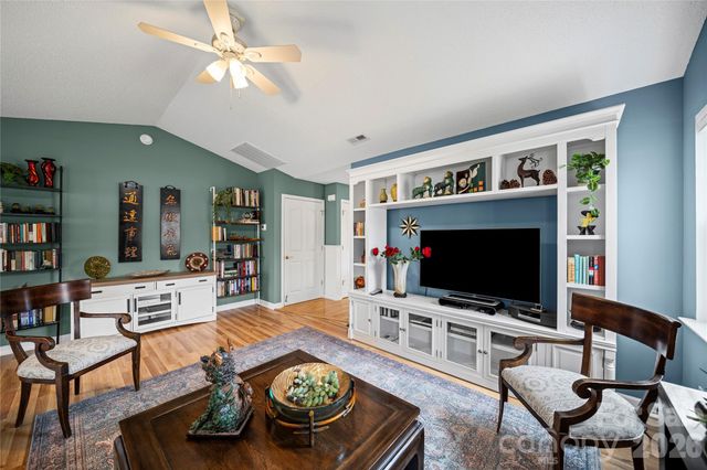 191 Oak Village Parkway, Mooresville, NC 28117