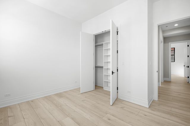 1331 W Taylor Street 4, Chicago, IL 60607