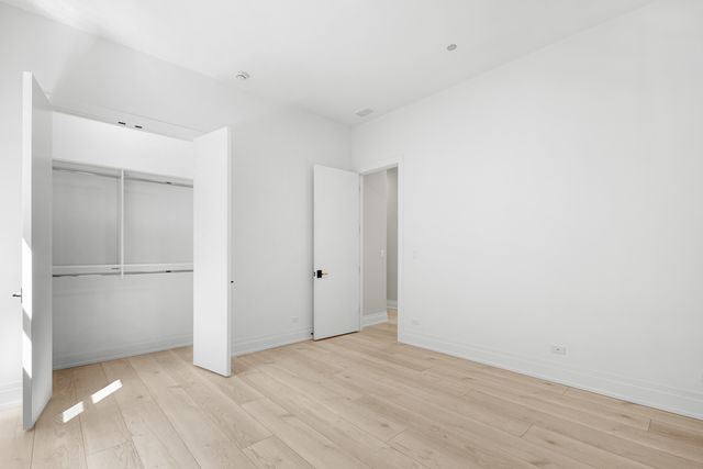 1331 W Taylor Street 4, Chicago, IL 60607