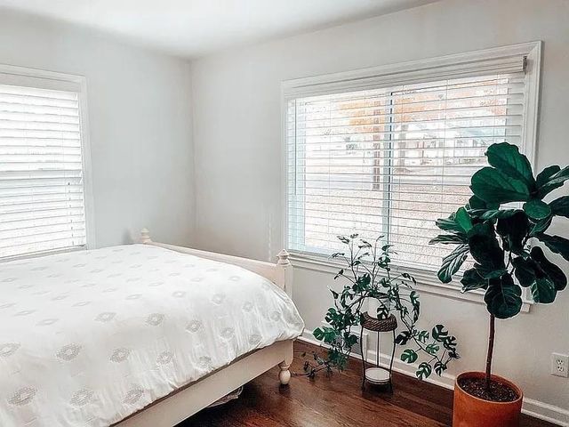 7221 W 61st Street, Overland Park, KS 66202