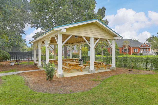489 Antebellum Lane, Mount Pleasant, SC 29464