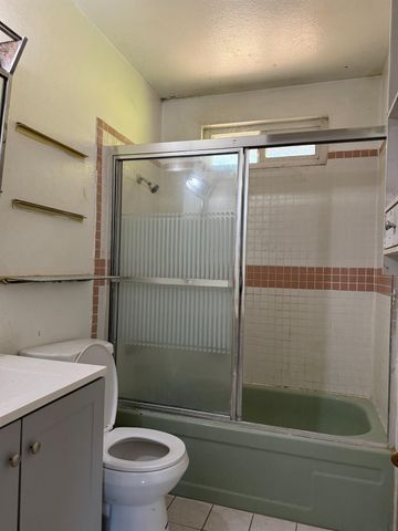 7875 Ann Arbor Way, Sacramento, CA 95832