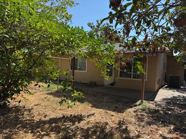 7875 Ann Arbor Way, Sacramento, CA 95832