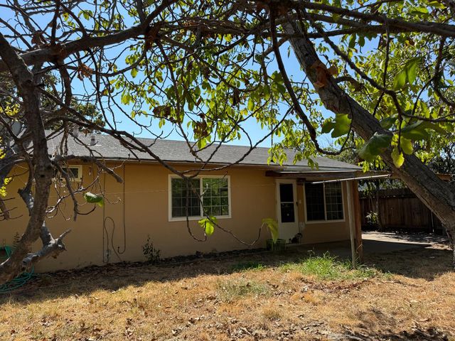 7875 Ann Arbor Way, Sacramento, CA 95832