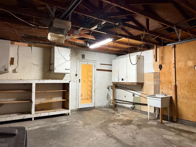 7875 Ann Arbor Way, Sacramento, CA 95832