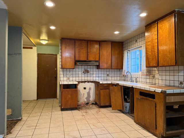 7875 Ann Arbor Way, Sacramento, CA 95832