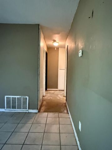 7875 Ann Arbor Way, Sacramento, CA 95832