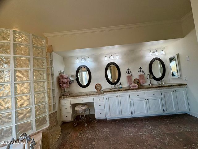 3129 E San Juan Avenue, Phoenix, AZ 85016