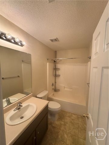 75 Oak Ridge Circle, Richmond Hill, GA 31324
