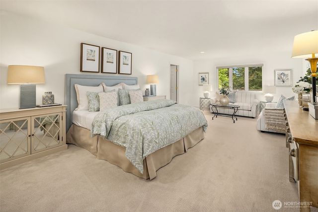 26207 NE 34th Street, Redmond, WA 98053