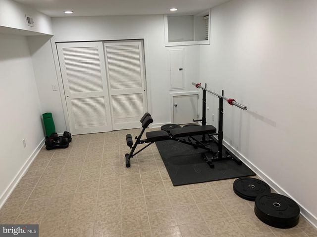 2989 LIVINGSTON ST, Philadelphia, PA 19134