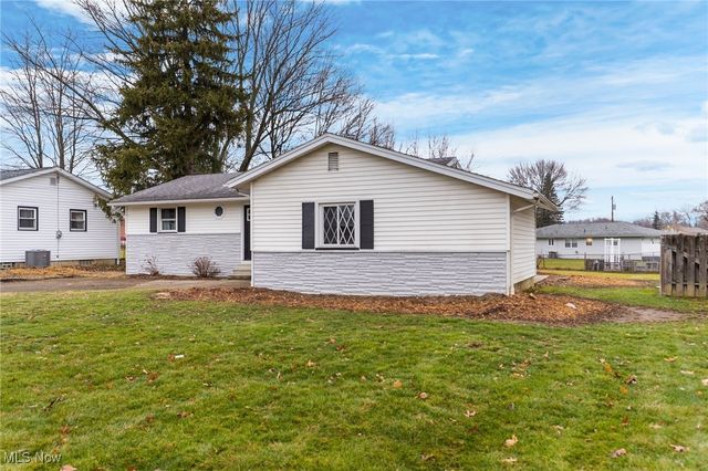 4314 Kerrybrook Drive, Youngstown, OH 44511