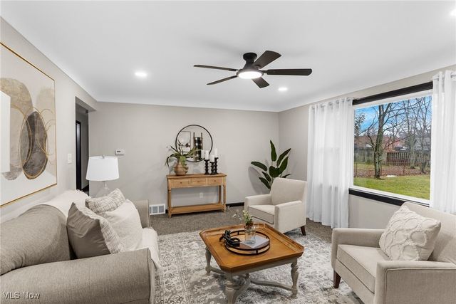 4314 Kerrybrook Drive, Youngstown, OH 44511