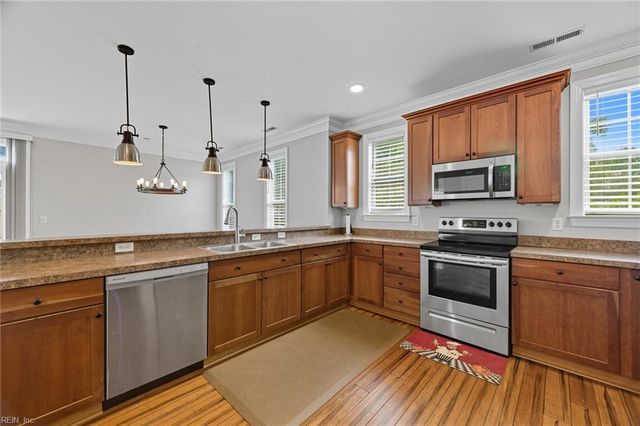 5229 Ordsall PL, Virginia Beach, VA 23455