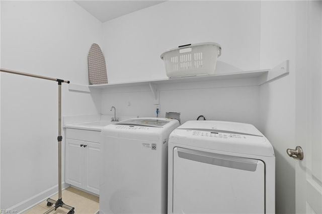 5229 Ordsall PL, Virginia Beach, VA 23455