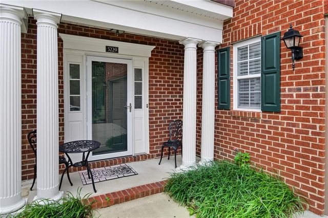 5229 Ordsall PL, Virginia Beach, VA 23455