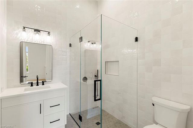 2309 Anthony CT, Naples, FL 34109