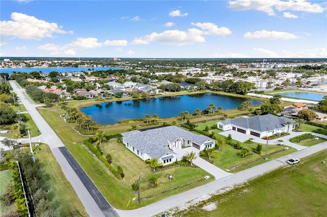 2309 Anthony CT, Naples, FL 34109