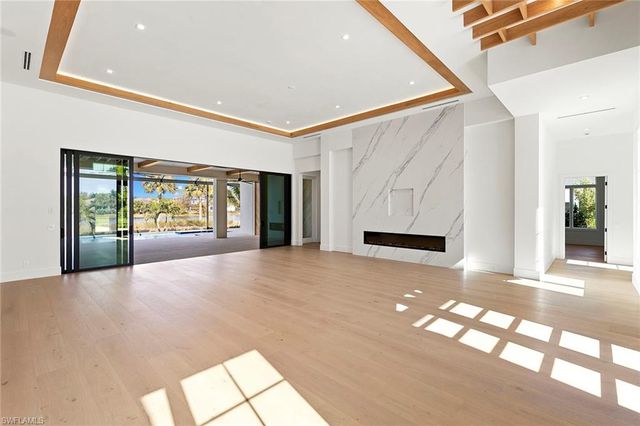 2309 Anthony CT, Naples, FL 34109