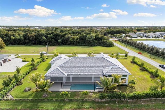 2309 Anthony CT, Naples, FL 34109