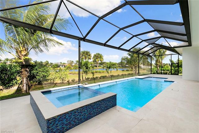 2309 Anthony CT, Naples, FL 34109