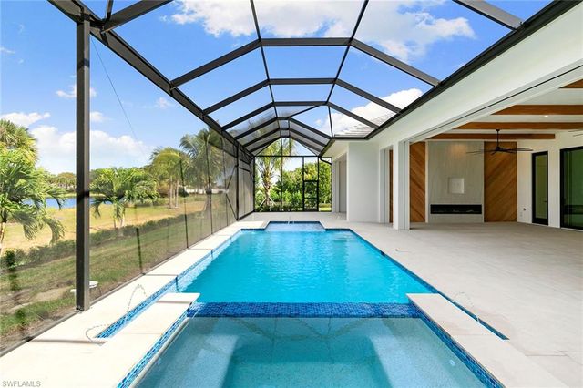 2309 Anthony CT, Naples, FL 34109