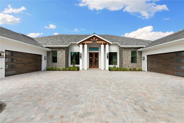 2309 Anthony CT, Naples, FL 34109