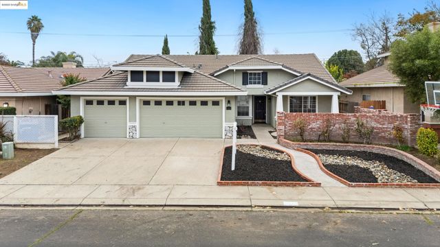 5213 San Paulo Dr, Salida, CA 95368