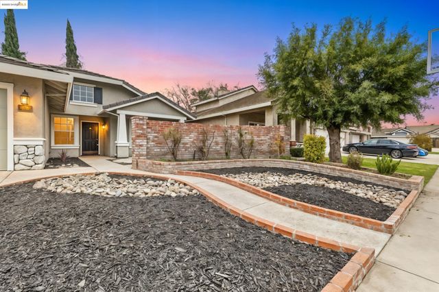 5213 San Paulo Dr, Salida, CA 95368