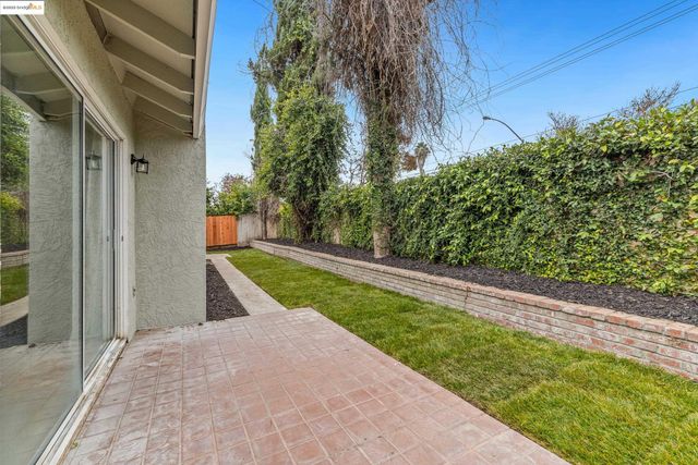 5213 San Paulo Dr, Salida, CA 95368