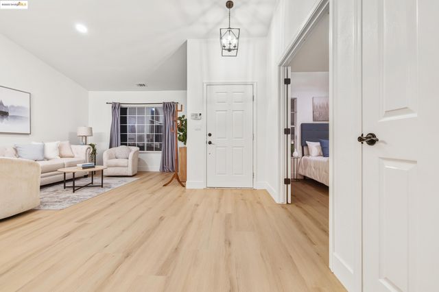 5213 San Paulo Dr, Salida, CA 95368