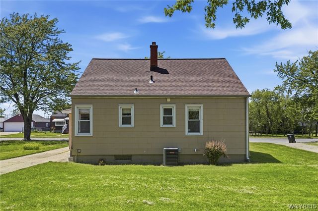 69 Lepeirs Drive, Tonawanda, NY 14150