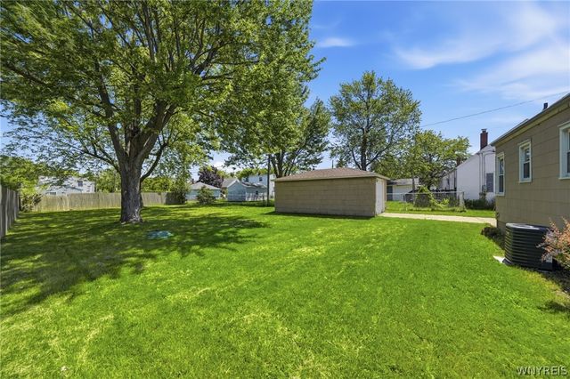69 Lepeirs Drive, Tonawanda, NY 14150