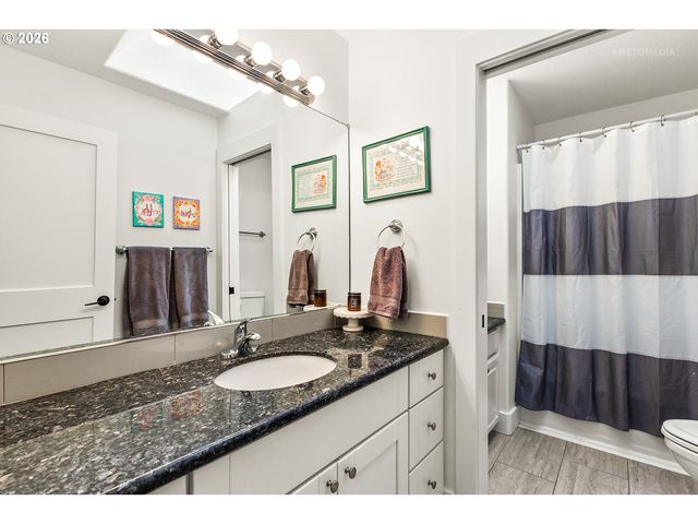 21390 HORTON Ct, West Linn, OR 97068