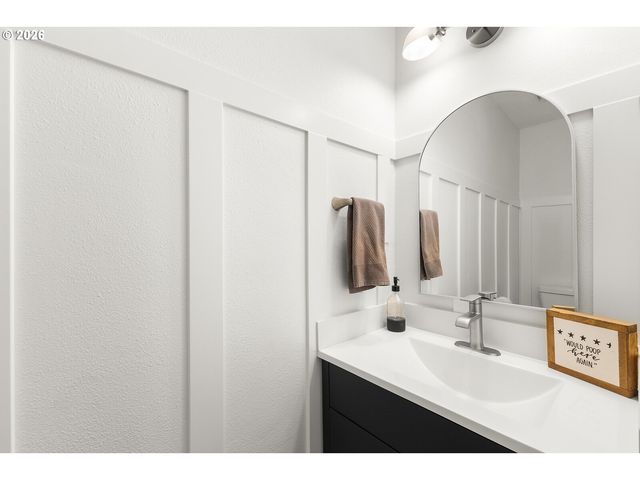 21390 HORTON Ct, West Linn, OR 97068