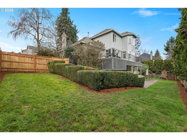 21390 HORTON Ct, West Linn, OR 97068