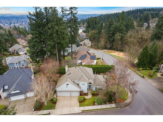 21390 HORTON Ct, West Linn, OR 97068