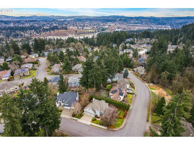 21390 HORTON Ct, West Linn, OR 97068