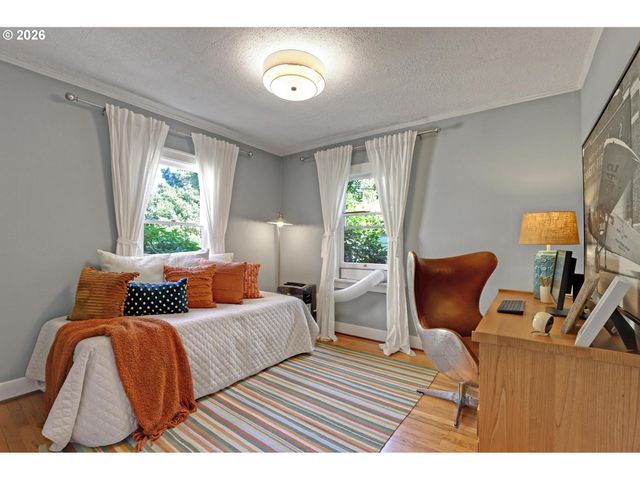 1106 Ne 33RD Ave, Portland, OR 97232