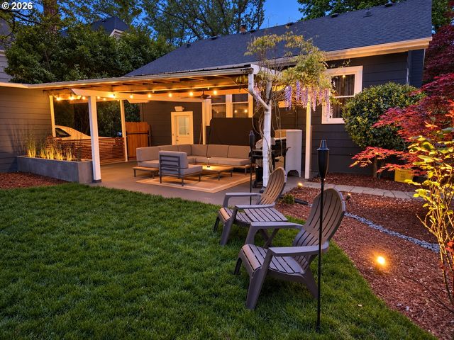 1106 Ne 33RD Ave, Portland, OR 97232