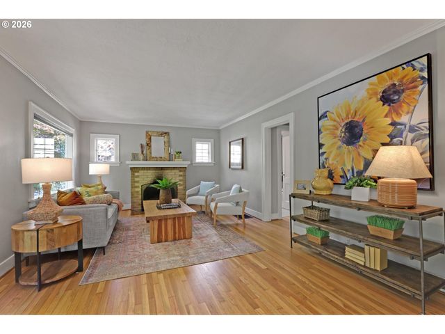 1106 Ne 33RD Ave, Portland, OR 97232