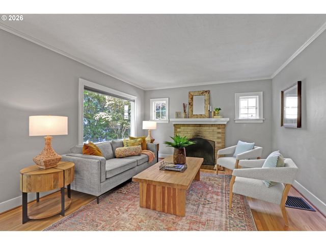 1106 Ne 33RD Ave, Portland, OR 97232
