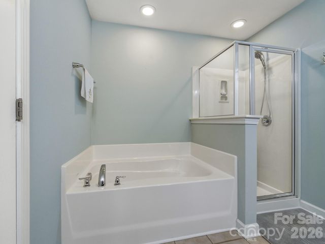 4648 Craigmoss Lane, Charlotte, NC 28278