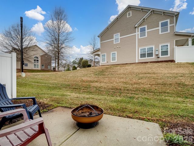 4648 Craigmoss Lane, Charlotte, NC 28278