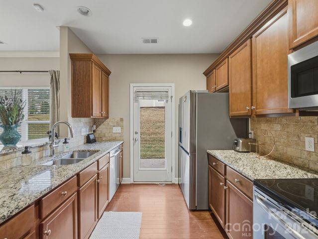 4648 Craigmoss Lane, Charlotte, NC 28278