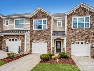 4648 Craigmoss Lane, Charlotte, NC 28278