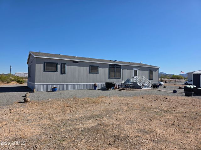 4143 W SUNSET Drive W, New River, AZ 85087